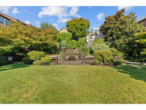 4108 S Corbett Avenue Portland OR 97239
