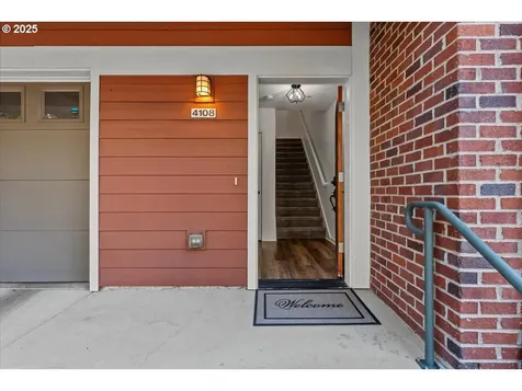 4108 S Corbett Avenue Portland OR 97239