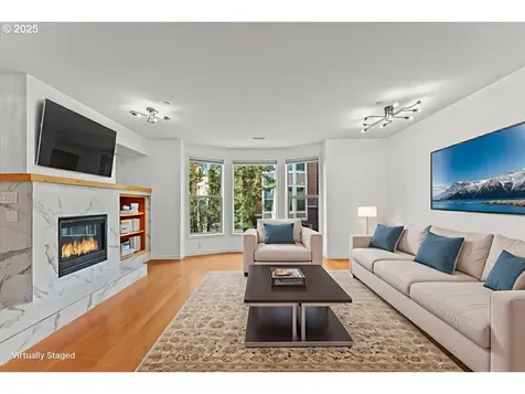 4108 S Corbett Avenue Portland OR 97239
