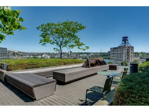 1150 NW Quimby Street Portland OR 97209