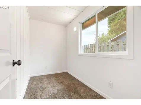 2238 NE Barberry Court Hillsboro OR 97124