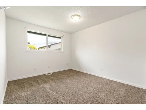 2238 NE Barberry Court Hillsboro OR 97124