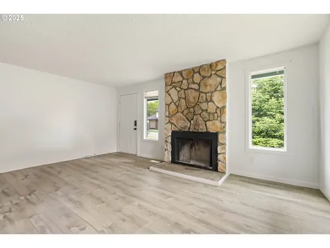 2238 NE Barberry Court Hillsboro OR 97124