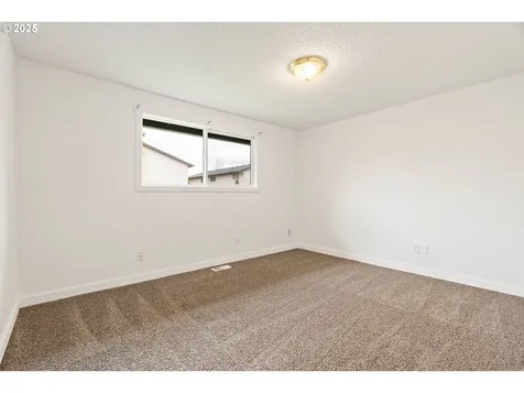 2238 NE Barberry Court Hillsboro OR 97124