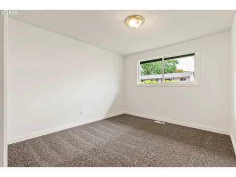 2238 NE Barberry Court Hillsboro OR 97124