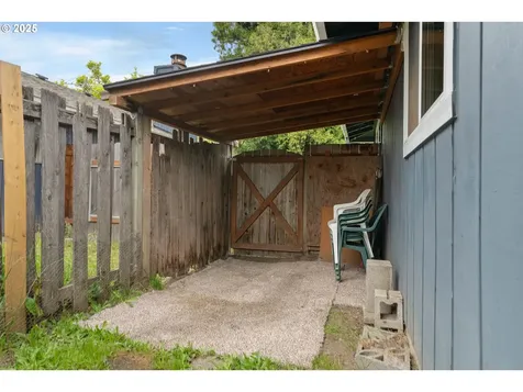 2238 NE Barberry Court Hillsboro OR 97124
