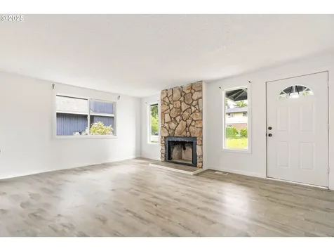 2238 NE Barberry Court Hillsboro OR 97124