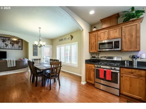 2638 SW Mount Baker Street Mcminnville OR 97128