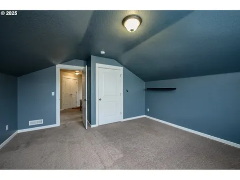 2638 SW Mount Baker Street Mcminnville OR 97128