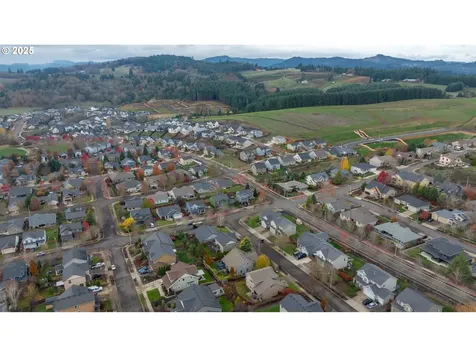 2638 SW Mount Baker Street Mcminnville OR 97128