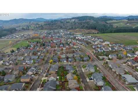 2638 SW Mount Baker Street Mcminnville OR 97128
