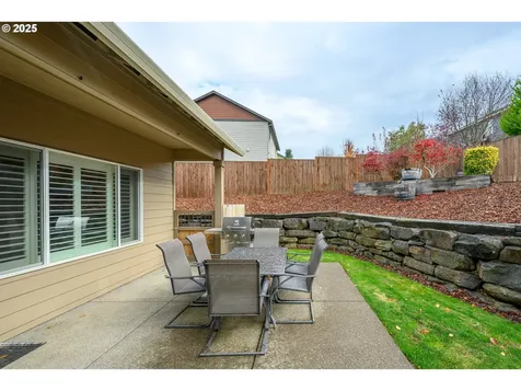 2638 SW Mount Baker Street Mcminnville OR 97128