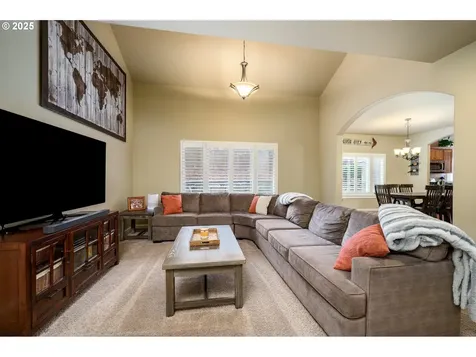 2638 SW Mount Baker Street Mcminnville OR 97128