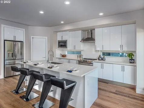 3946 Se 76th Avenue Hillsboro OR 97123