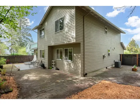14300 SE Center Street Portland OR 97236
