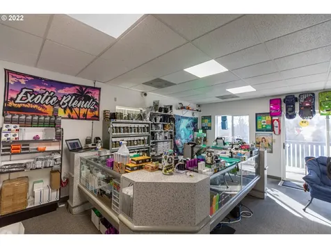 751 W Riverside Drive Coquille OR 97423