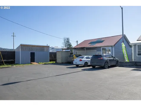 751 W Riverside Drive Coquille OR 97423