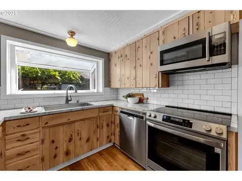3509 Harney Street Vancouver WA 98660