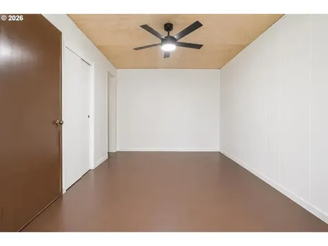 656 NW Thornton Lake Drive Albany OR 97321