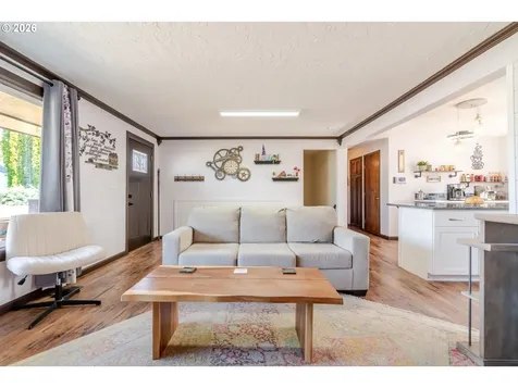 656 NW Thornton Lake Drive Albany OR 97321