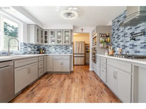 656 NW Thornton Lake Drive Albany OR 97321