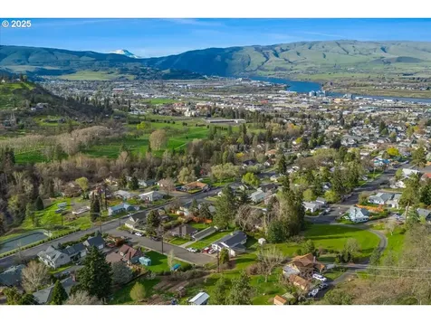 710 W 19th Street The Dalles OR 97058