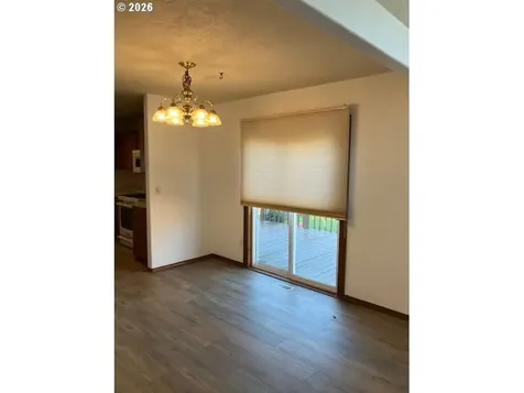 945 NE Lija Loop Portland OR 97211