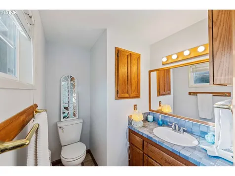 1001 W Park Roadway Coos Bay OR 97420