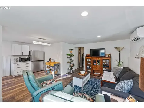 1001 W Park Roadway Coos Bay OR 97420