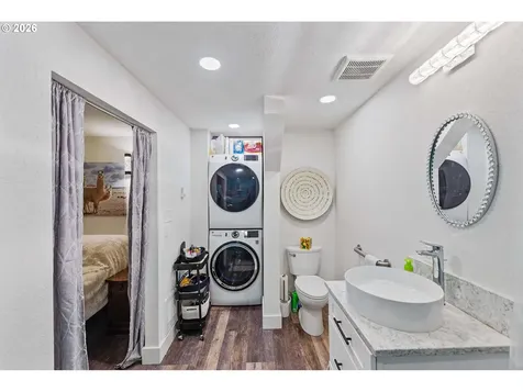 1001 W Park Roadway Coos Bay OR 97420