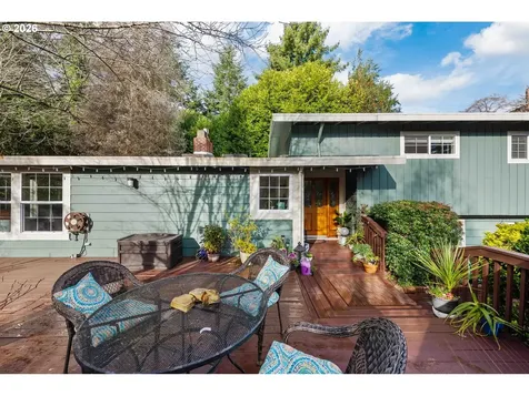 1001 W Park Roadway Coos Bay OR 97420