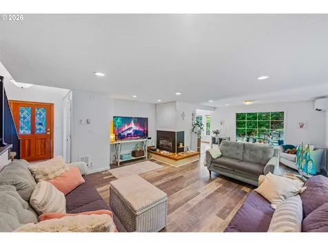 1001 W Park Roadway Coos Bay OR 97420