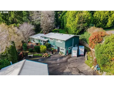 1001 W Park Roadway Coos Bay OR 97420