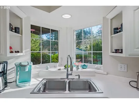 1001 W Park Roadway Coos Bay OR 97420