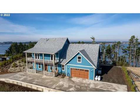 516 Taylor Avenue Coos Bay OR 97420