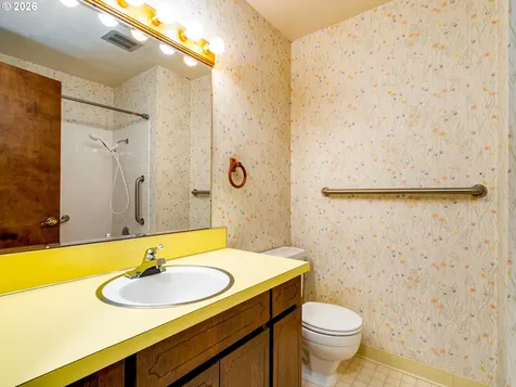 12711 NW 36th Avenue Vancouver WA 98685