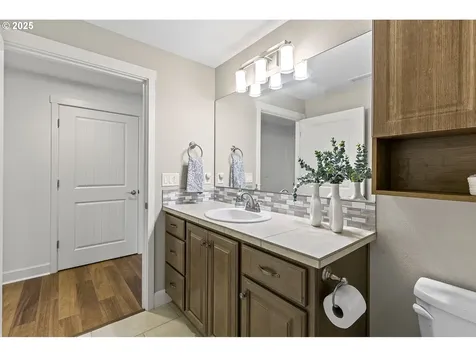 5109 NE 142nd Street Vancouver WA 98686