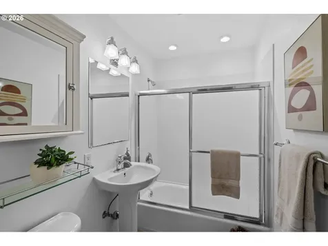 2944 SE 115th Avenue Portland OR 97266