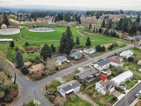 23041 SW Schamburg Drive Sherwood OR 97140