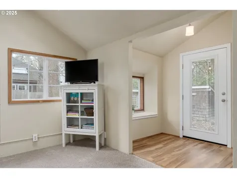 25 W 36th Avenue Eugene OR 97405
