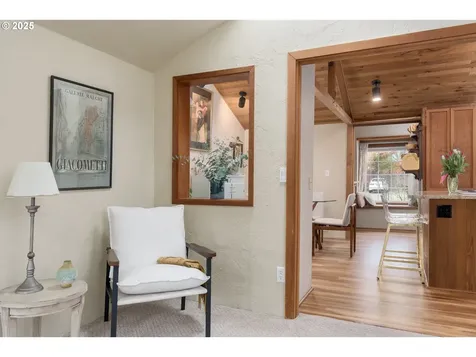 25 W 36th Avenue Eugene OR 97405