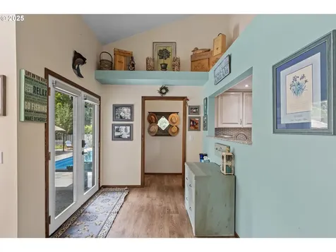 243 Independence Lane Roseburg OR 97471