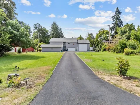 243 Independence Lane Roseburg OR 97471