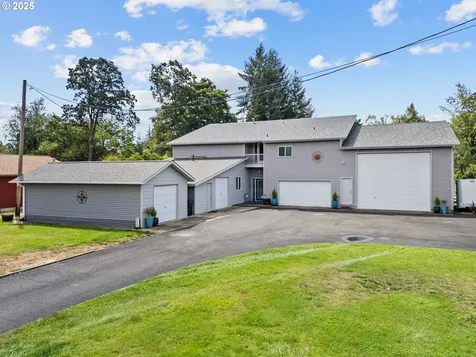 243 Independence Lane Roseburg OR 97471