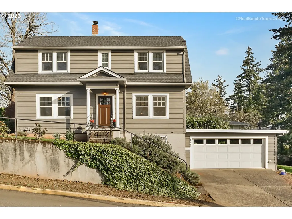 1725 Mckillican Street West Linn OR 97068
