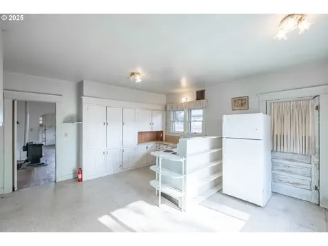 370 W Sherman Street Lebanon OR 97355