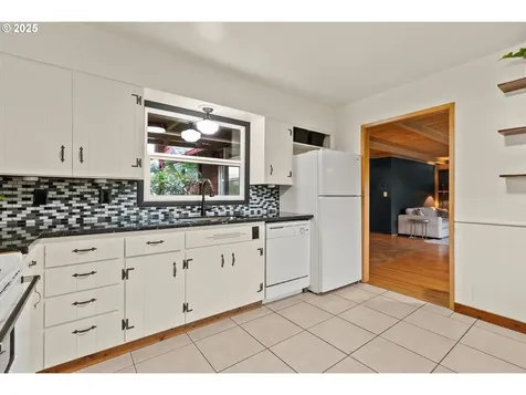 441 NE 150th Place Portland OR 97230