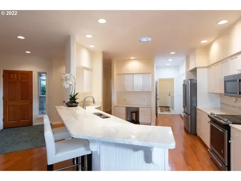 3483 Avalon Drive Hood River OR 97031