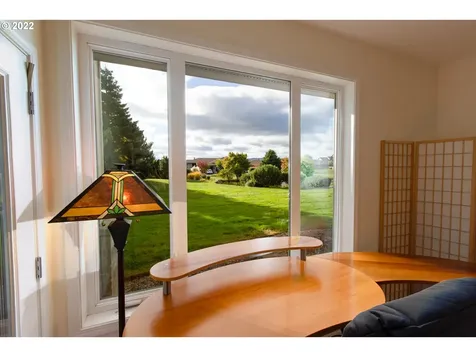 3483 Avalon Drive Hood River OR 97031