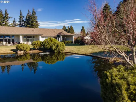3483 Avalon Drive Hood River OR 97031